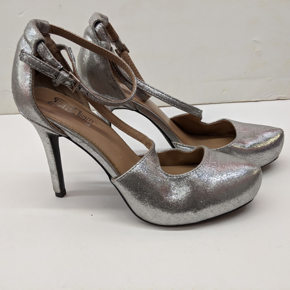 Brash Silver Metallic Heels Size 7.5